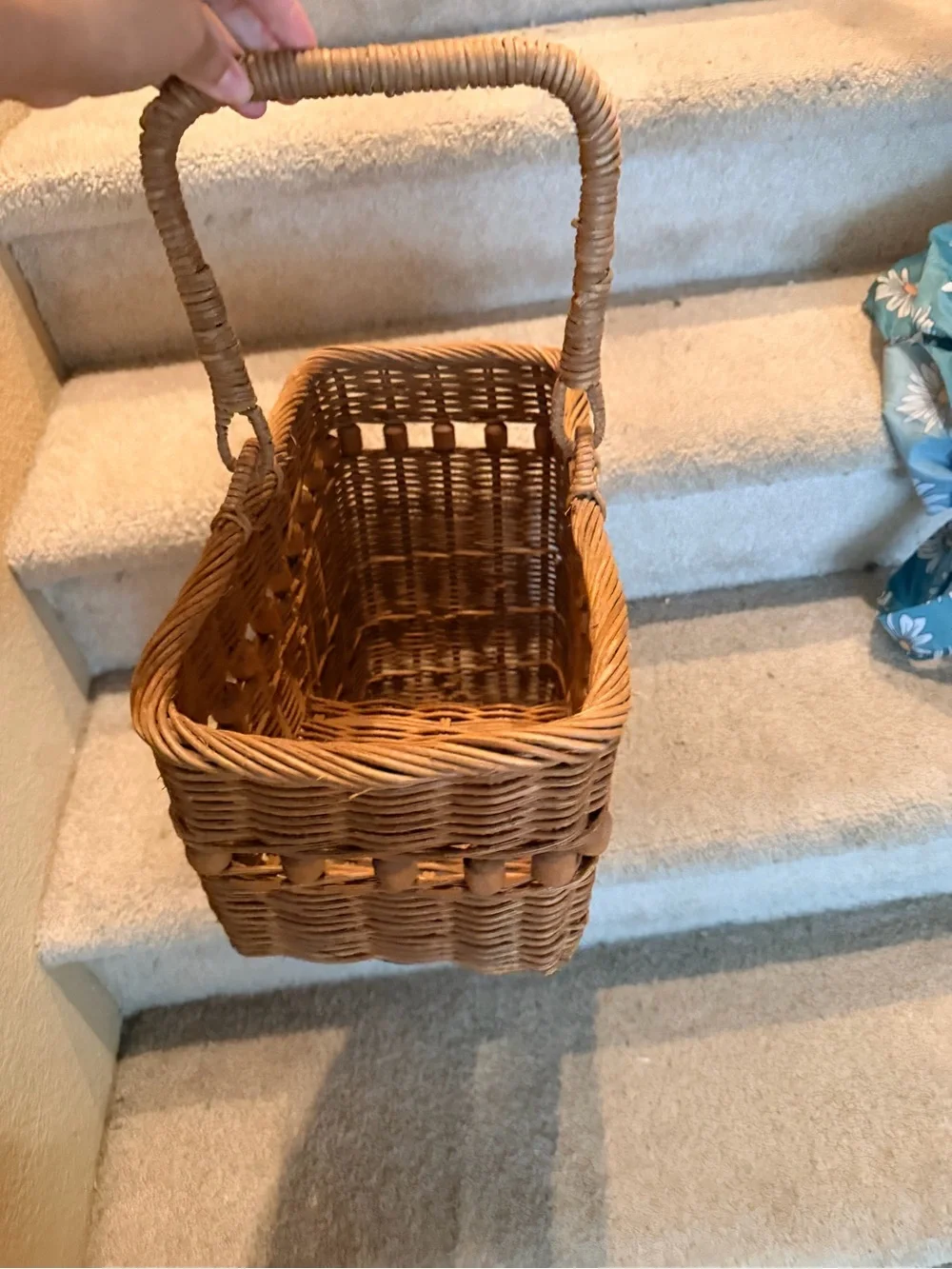 N/A storage basket display